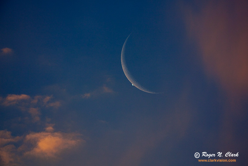 image moon.occults.venus.c04.23.2009.img_4244.b-800.jpg is Copyrighted by Roger N. Clark, www.clarkvision.com