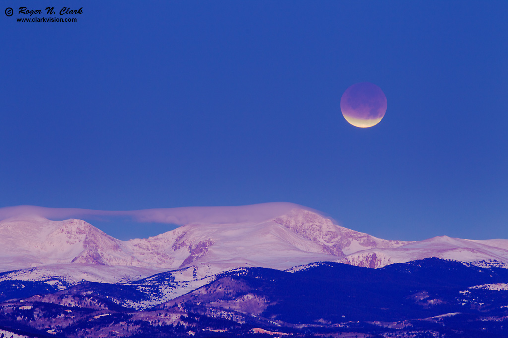 image moon.eclipse.c12.10.2011.c45i2515-16.f-1024.jpg is Copyrighted by Roger N. Clark, www.clarkvision.com